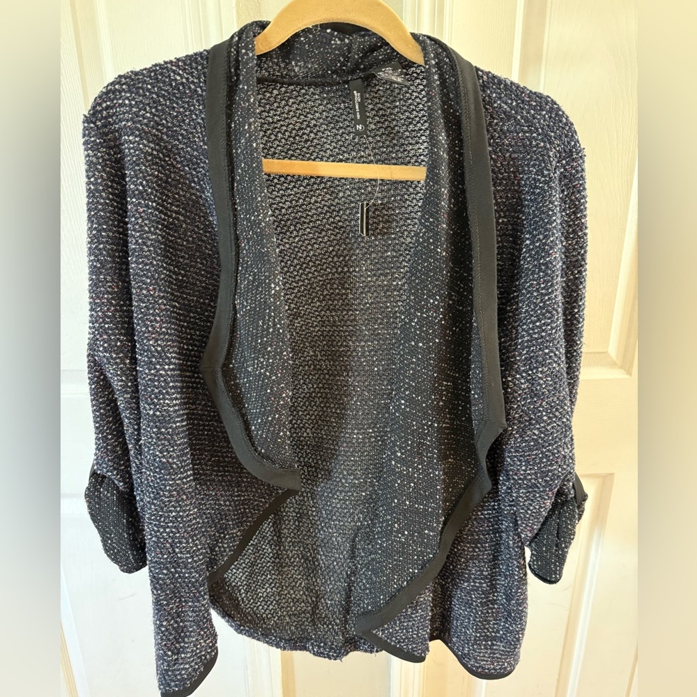 New Directions Speckled Black and Gray Open Cardigan